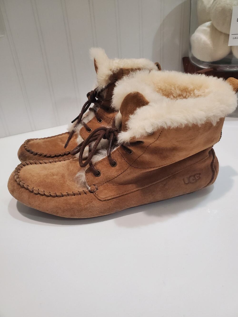 UGG Chickaree Moccasin Boots Size 7